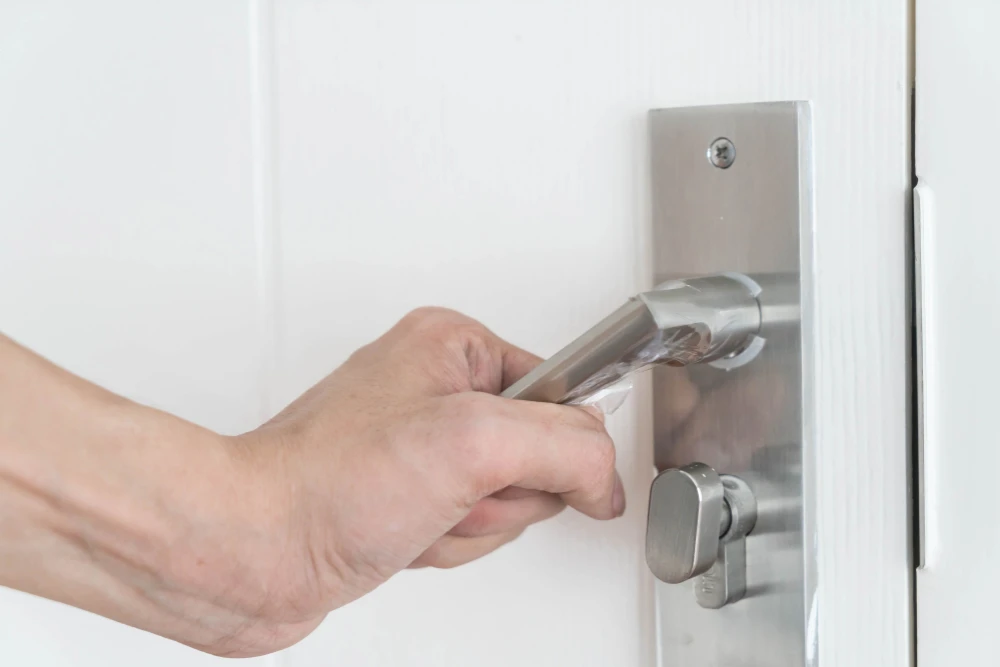 lock installation
